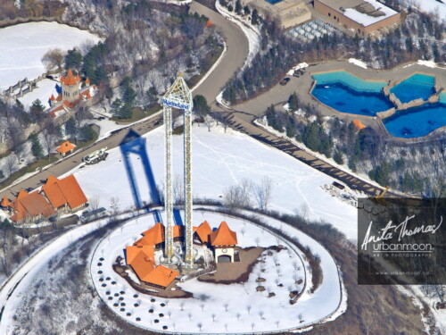 Aerial photography - Marineland in Niagara Falls, Ontario, Canada in winter. You can see one of the Orcas in the front pool, and a dolphin jumping in the pool to its left.
(C)Anita Thomas All Rights Reserved. aerial photography of marineland in niagara falls ontario