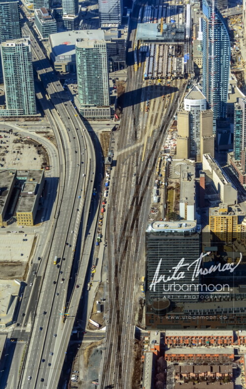 Aerial photography - Toronto, Ontario showing the Gardiner Expressway and the railway.
(C)Anita Thomas All Rights Reserved. aerial photography of toronto ontario