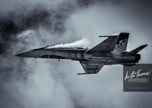 Aviation photography - CF-18 Hornet
© Anita Thomas - Urbanmoon. All Rights Reserved. cf hornet