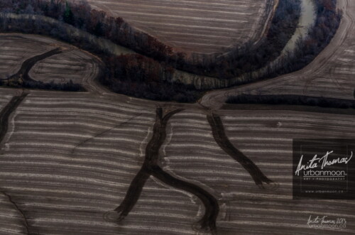 Aerial photography - Interesting patterns in fields from tractors and the Grand River
(C)Anita Thomas All Rights Reserved. patterns in fields