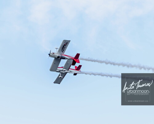 Aviation photography - Redline aerobatics.
© Anita Thomas - Urbanmoon. All Rights Reserved. redline