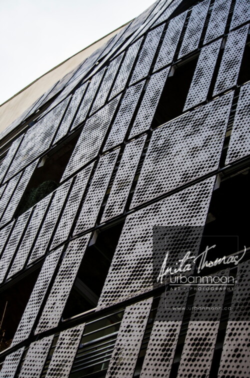 Urban photography - A wonderfully clad building in Paris, France.
© Anita Thomas - Urbanmoon Photography. All Rights Reserved. a metal clad building in paris france