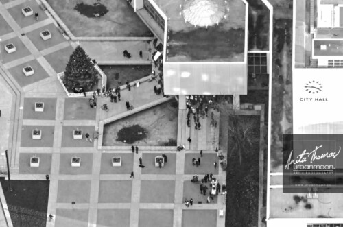 Aerial photography - City Hall in Hamilton, Ontario
© Anita Thomas - Urbanmoon. All Rights Reserved. aerial photography of city hall in hamilton