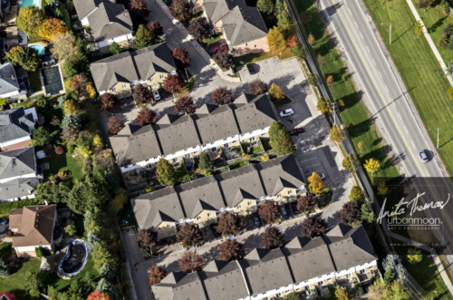 Aerial photography - Closely built houses in a suburban neighborhood of Hamilton, Ontario
© Anita Thomas - Urbanmoon. All Rights Reserved. closely built houses in a suburban neighborhood