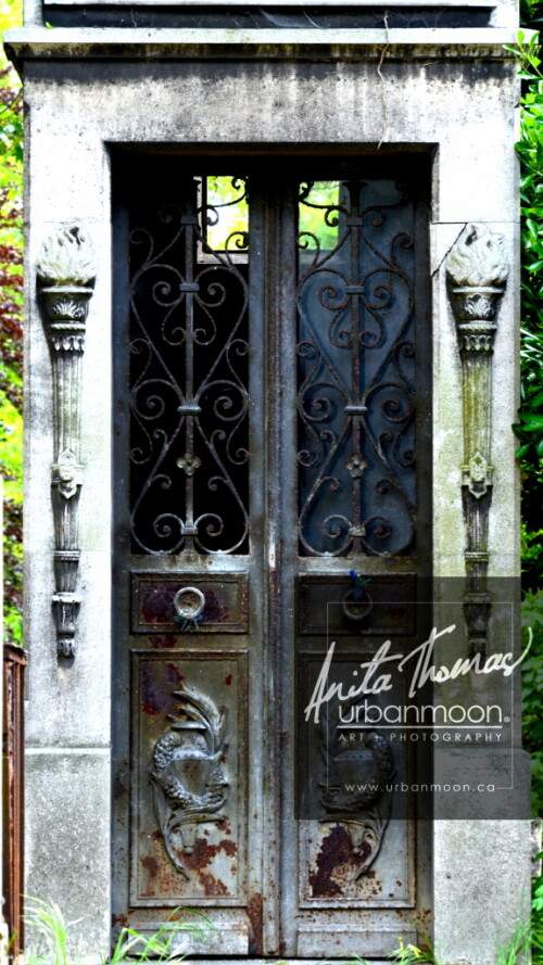 Crypt door at Père Lachaise Cemetery in Paris, France
© Anita Thomas - Urbanmoon. All Rights Reserved. crypt door at pere lachaise cemetery