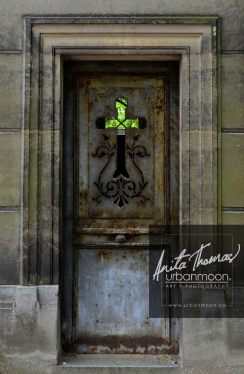 Crypt door at Père Lachaise Cemetery in Paris, France
© Anita Thomas - Urbanmoon. All Rights Reserved. crypt door at pere lachaise cemetery