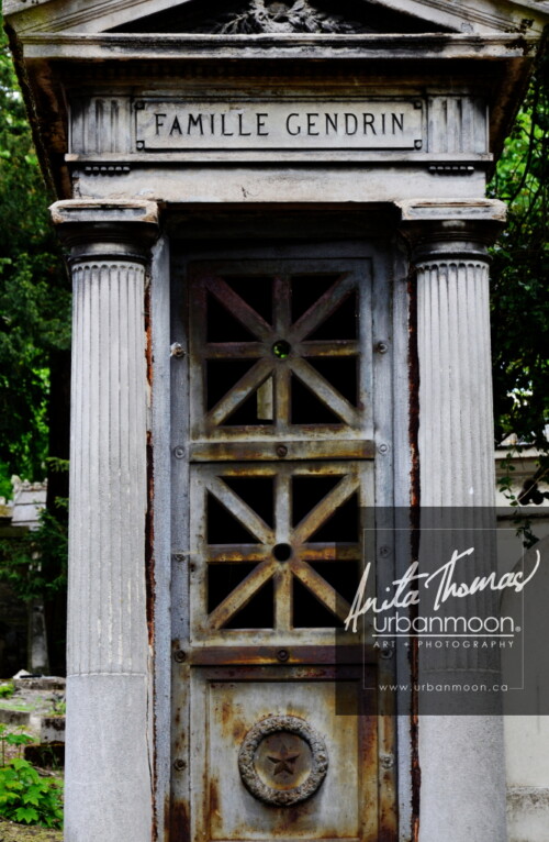 Crypt door at Père Lachaise Cemetery in Paris, France
© Anita Thomas - Urbanmoon. All Rights Reserved. crypt door at pere lachaise cemetery