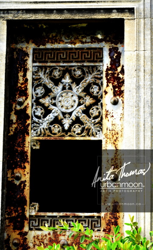 Crypt door at Père Lachaise Cemetery in Paris, France
© Anita Thomas - Urbanmoon. All Rights Reserved. crypt door at pere lachaise cemetery