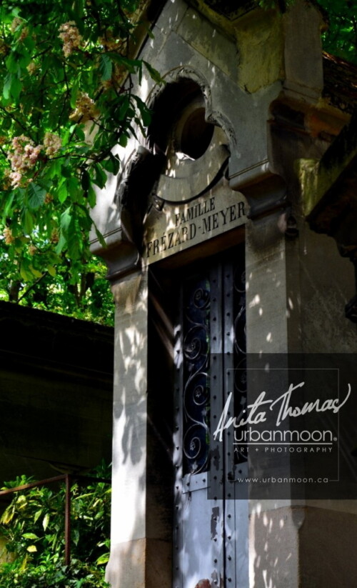 Crypt door at Père Lachaise Cemetery in Paris, France
© Anita Thomas - Urbanmoon. All Rights Reserved. crypt door at pere lachaise cemetery