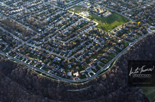 Aerial photography - East mountain in Hamilton, Ontario
© Anita Thomas - Urbanmoon. All Rights Reserved. east mountain hamilton ontario
