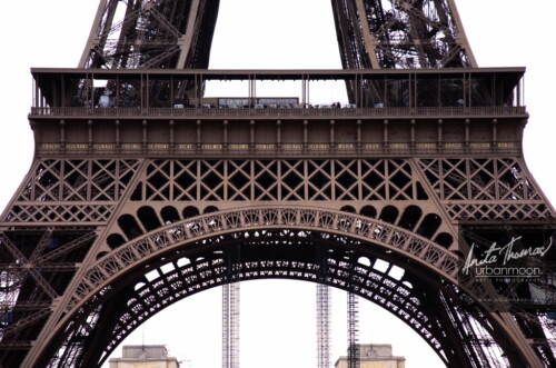 Urban photography - Eiffel Tower, Paris, France
© Anita Thomas - Urbanmoon Photography. All Rights Reserved. eiffel tower paris france