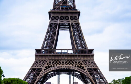 Urban photography - Eiffel Tower, Paris, France
© Anita Thomas - Urbanmoon Photography. All Rights Reserved. eiffel tower paris france