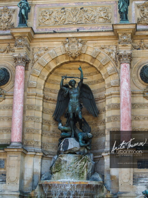 Urban photography - Fontaine Saint-Michel, Place Saint-Michel, Paris, France
© Anita Thomas - Urbanmoon Photography. All Rights Reserved. fontaine saint michel place saint michel