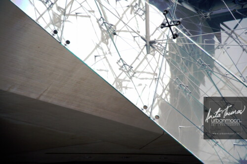 Urban photography - Glass of the pyramid at the Louvre, Paris, France
© Anita Thomas - Urbanmoon Photography. All Rights Reserved. glass of the pyramid at the louvre