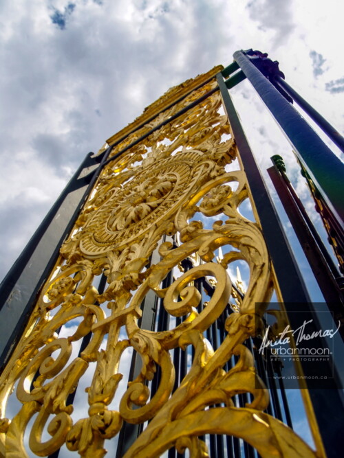 Urban photography - Golden gates, Paris, France
© Anita Thomas - Urbanmoon Photography. All Rights Reserved. golden gates