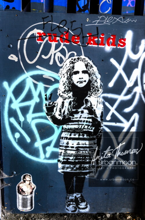 Urban photography - Graffiti in London, England
© Anita Thomas - Urbanmoon Photography. All Rights Reserved. graffiti in london england