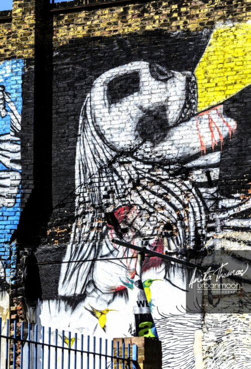 Urban photography - Graffiti in London, England
© Anita Thomas - Urbanmoon Photography. All Rights Reserved. graffiti in london england