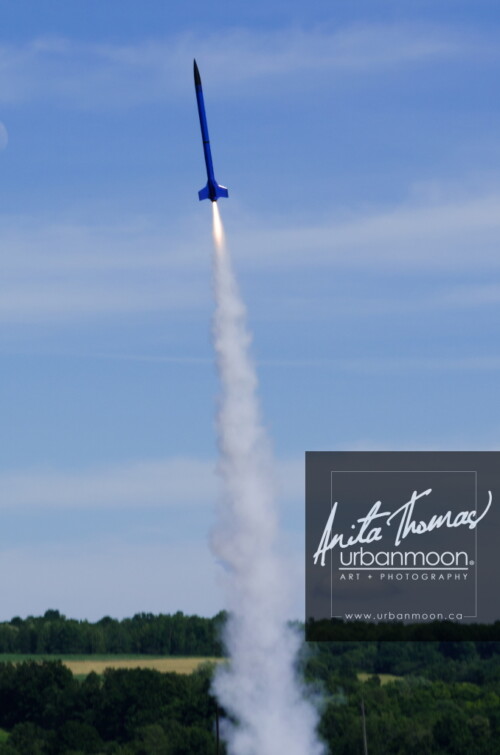 Lifestyle photography - DLRS 34, high-powered rocketry competition hosted by URRG in Potter, New York, United States.
© Anita Thomas - Urbanmoon Photography. All Rights Reserved. high powered rocketry