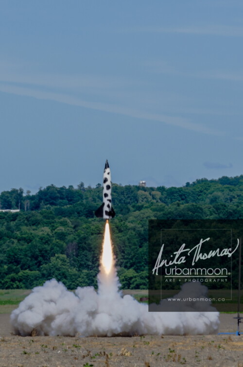 Lifestyle photography - DLRS 34, high-powered rocketry competition hosted by URRG in Potter, New York, United States.
© Anita Thomas - Urbanmoon Photography. All Rights Reserved. high powered rocketry