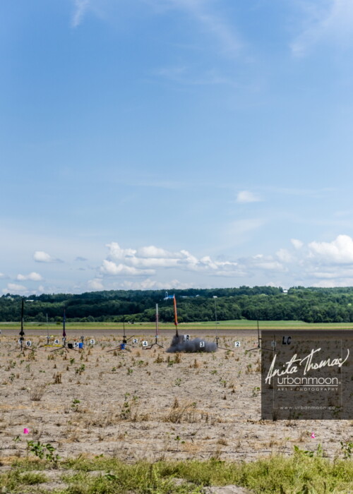 Lifestyle photography - DLRS 34, high-powered rocketry competition hosted by URRG in Potter, New York, United States.
© Anita Thomas - Urbanmoon Photography. All Rights Reserved. high powered rocketry