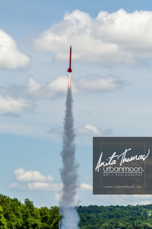 Lifestyle photography - DLRS 34, high-powered rocketry competition hosted by URRG in Potter, New York, United States.
© Anita Thomas - Urbanmoon Photography. All Rights Reserved. high powered rocketry