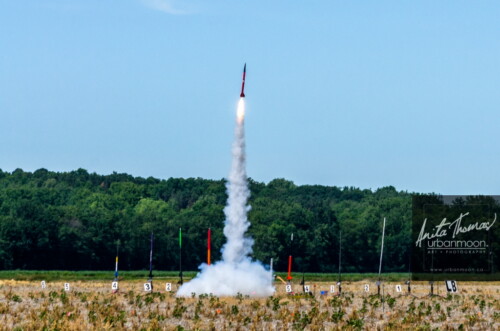 Lifestyle photography - DLRS 34, high-powered rocketry competition hosted by URRG in Potter, New York, United States.
© Anita Thomas - Urbanmoon Photography. All Rights Reserved. high powered rocketry