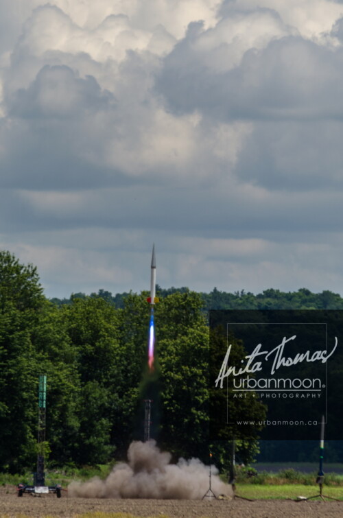 Lifestyle photography - DLRS 34, high-powered rocketry competition hosted by URRG in Potter, New York, United States.
© Anita Thomas - Urbanmoon Photography. All Rights Reserved. high powered rocketry