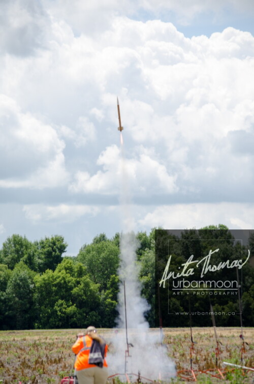 Lifestyle photography - DLRS 34, high-powered rocketry competition hosted by URRG in Potter, New York, United States.
© Anita Thomas - Urbanmoon Photography. All Rights Reserved. high powered rocketry