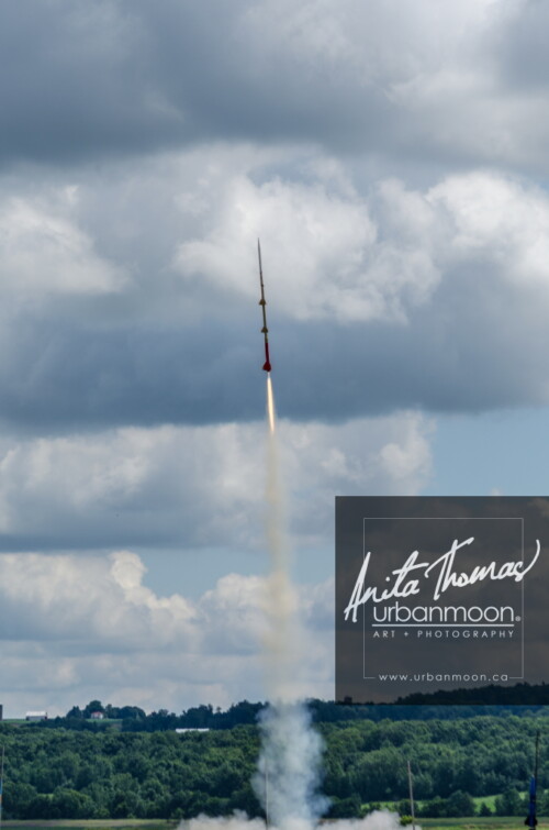 Lifestyle photography - DLRS 34, high-powered rocketry competition hosted by URRG in Potter, New York, United States.
© Anita Thomas - Urbanmoon Photography. All Rights Reserved. high powered rocketry