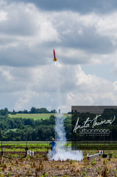 Lifestyle photography - DLRS 34, high-powered rocketry competition hosted by URRG in Potter, New York, United States.
© Anita Thomas - Urbanmoon Photography. All Rights Reserved. high powered rocketry