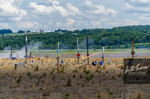 Lifestyle photography - DLRS 34, high-powered rocketry competition hosted by URRG in Potter, New York, United States.
© Anita Thomas - Urbanmoon Photography. All Rights Reserved. high powered rocketry