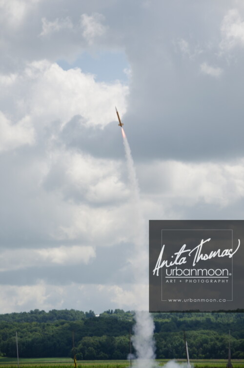 Lifestyle photography - DLRS 34, high-powered rocketry competition hosted by URRG in Potter, New York, United States.
© Anita Thomas - Urbanmoon Photography. All Rights Reserved. high powered rocketry