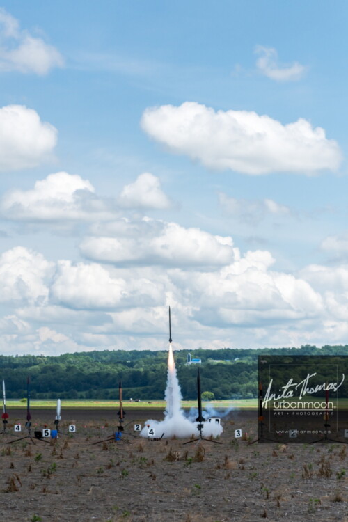 Lifestyle photography - DLRS 34, high-powered rocketry competition hosted by URRG in Potter, New York, United States.
© Anita Thomas - Urbanmoon Photography. All Rights Reserved. high powered rocketry