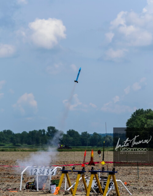 Lifestyle photography - Crayon rocket. URRF, high-powered rocketry competition hosted by URRG in Potter, New York, United States.
© Anita Thomas - Urbanmoon Photography. All Rights Reserved. high powered rocketry
