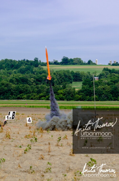 Lifestyle photography - DLRS 34, high-powered rocketry competition hosted by URRG in Potter, New York, United States.
© Anita Thomas - Urbanmoon Photography. All Rights Reserved. high powered rocketry