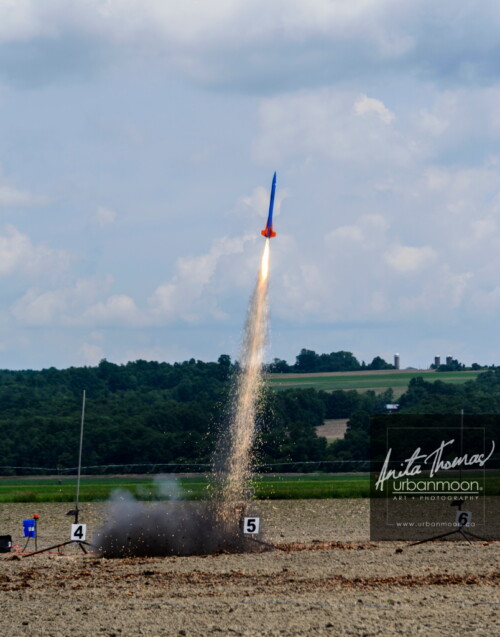 Lifestyle photography - URRF, high-powered rocketry competition hosted by URRG in Potter, New York, United States.
© Anita Thomas - Urbanmoon Photography. All Rights Reserved. high powered rocketry
