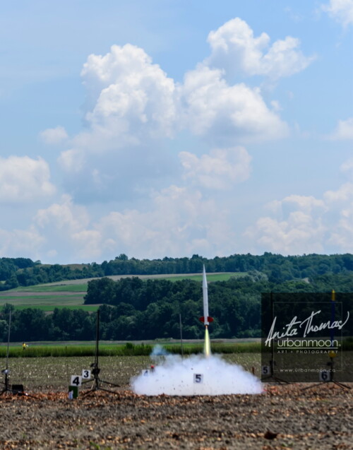 Lifestyle photography - URRF, high-powered rocketry competition hosted by URRG in Potter, New York, United States.
© Anita Thomas - Urbanmoon Photography. All Rights Reserved. high powered rocketry