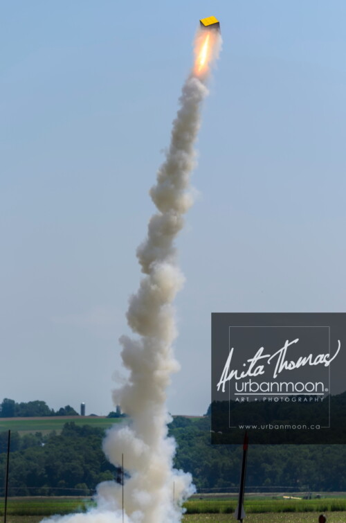 Lifestyle photography - Rubik's Cube. URRF, high-powered rocketry competition hosted by URRG in Potter, New York, United States.
© Anita Thomas - Urbanmoon Photography. All Rights Reserved. high powered rocketry