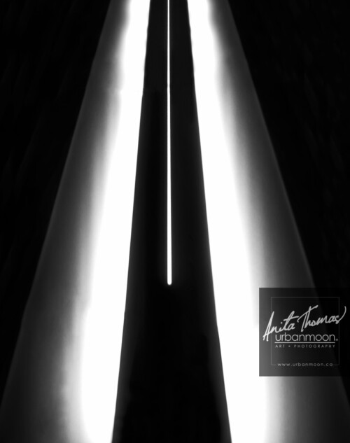 Black and white photography - An interior hallway light looking quite abstract - Black and white photography
© Anita Thomas - Urbanmoon. All Rights Reserved. interior hallway light