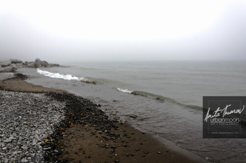 Landscape photography - The beach in Hamilton at Lake Ontario
(C)Anita Thomas All Rights Reserved. lake ontario beach