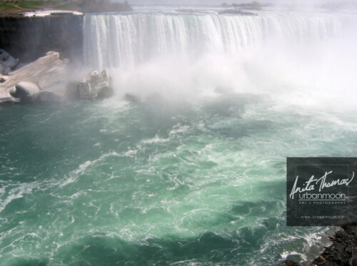 Landscape photography - Niagara Falls in winter.
© Anita Thomas - Urbanmoon Photography. All Rights Reserved. niagara falls in winter