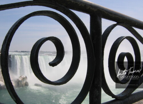 Landscape photography - Niagara Falls through the railing on the Canadian side.
© Anita Thomas - Urbanmoon Photography. All Rights Reserved. niagara falls railing