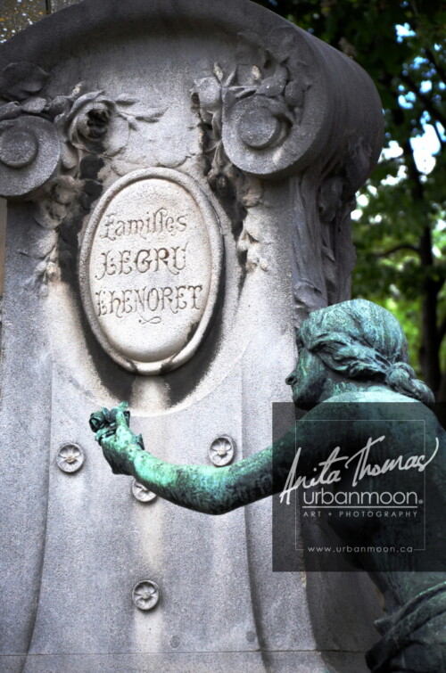 Statue at a tomb at Père Lachaise Cemetery in Paris, France
© Anita Thomas - Urbanmoon. All Rights Reserved. statue at a tomb at pere lachaise cemetery