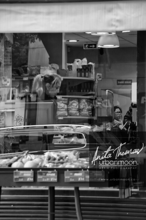 Urban photography - Paris, France
© Anita Thomas - Urbanmoon Photography. All Rights Reserved. street photography