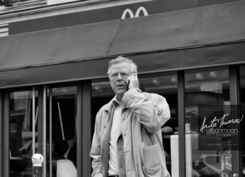 Urban photography - Paris, France
© Anita Thomas - Urbanmoon Photography. All Rights Reserved. street photography