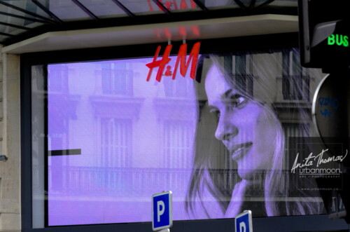 Urban photography - Paris, France
© Anita Thomas - Urbanmoon Photography. All Rights Reserved. street photography