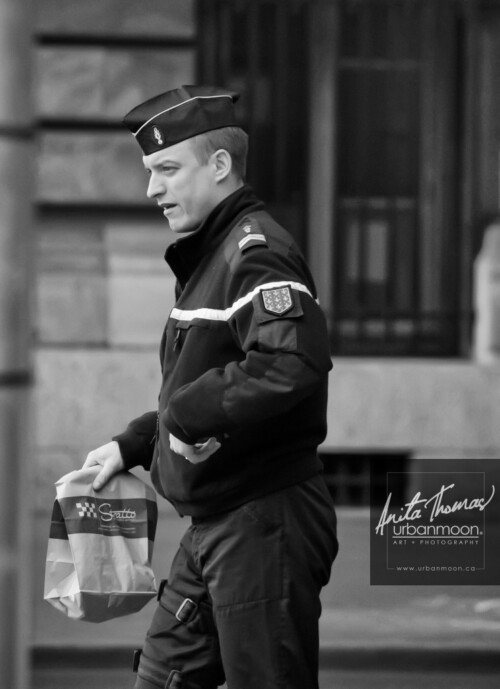 Urban photography - Paris, France
© Anita Thomas - Urbanmoon Photography. All Rights Reserved. street photography