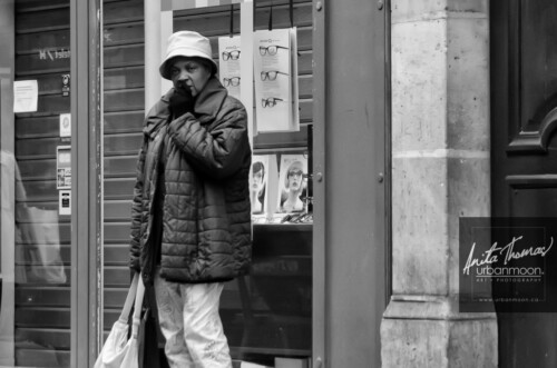 Urban photography - Paris, France
© Anita Thomas - Urbanmoon Photography. All Rights Reserved. street photography
