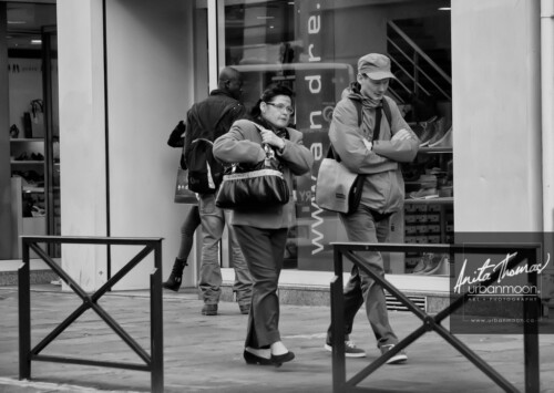 Urban photography - Paris, France
© Anita Thomas - Urbanmoon Photography. All Rights Reserved. street photography