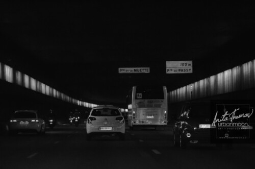 Urban photography - Paris, France
© Anita Thomas - Urbanmoon Photography. All Rights Reserved. street photography cars in tunnel